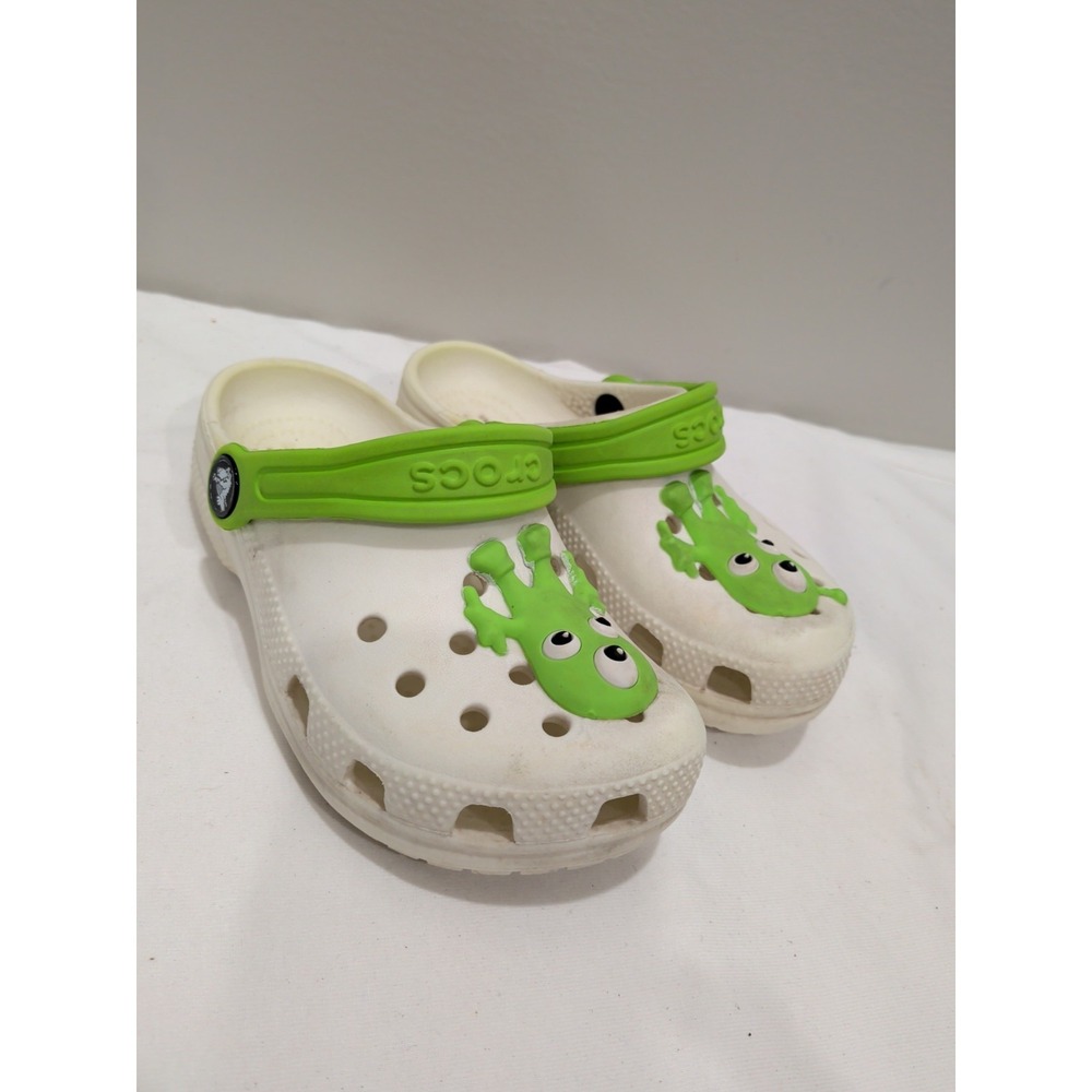 Crocs Classic boys  Glow Alien‎ Clog Sz C10